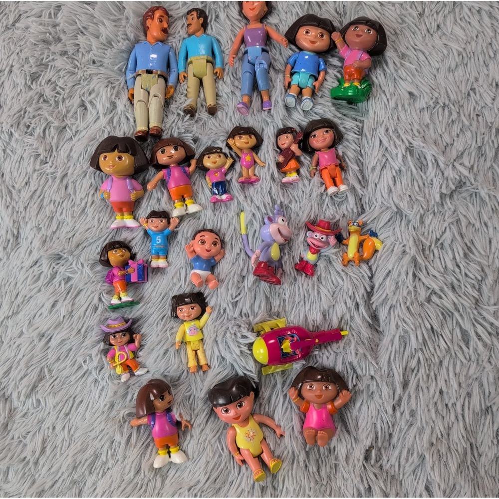 Vintage Dora the Explorer And Diego Lot of 23 Figures Toys Go Diego Go Play